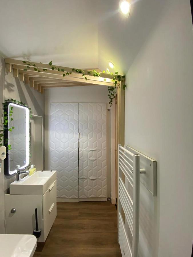 L'Appart'Hotel 23Eme Avenue - Spa Privatif - Love Room - Appartements A Themes Lamalou-les-Bains Extérieur photo