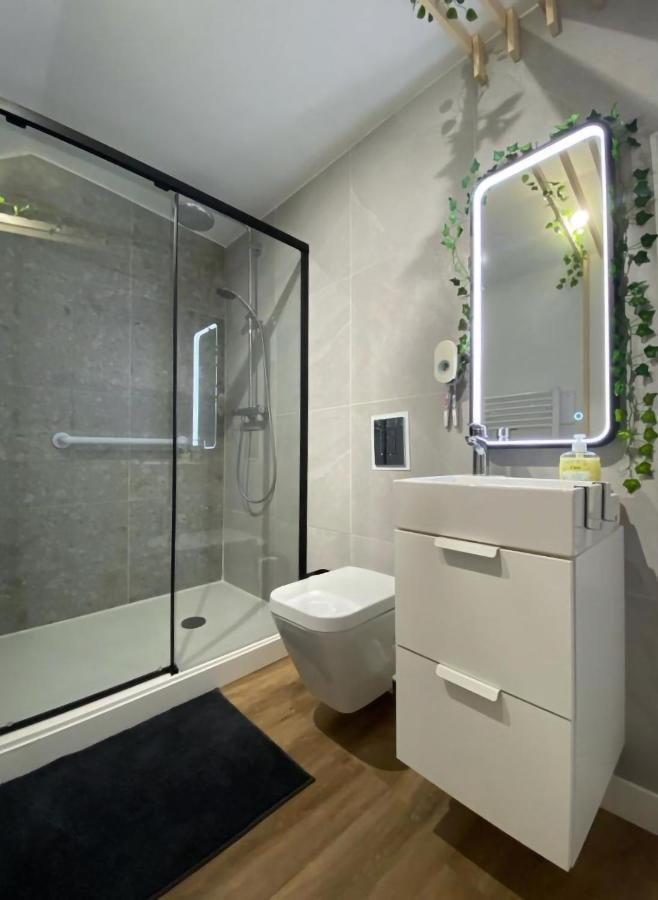 L'Appart'Hotel 23Eme Avenue - Spa Privatif - Love Room - Appartements A Themes Lamalou-les-Bains Extérieur photo